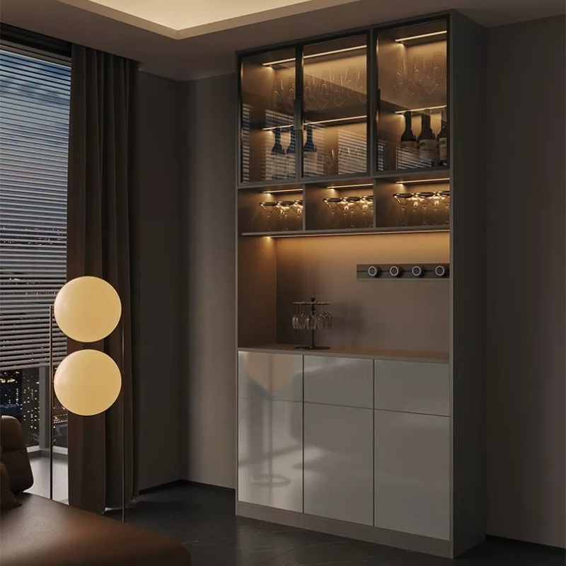 Lichte luxe Italiaanse eettafe - Wine & Beer Guayaquil recensie en prijs